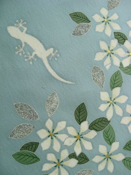 画像3: 新古濱ひげ紬空色地名古屋帯＊ヤモリと梔子（未仕立） (3)