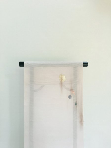 画像2: 五泉駒絽薄桜鼠色地名古屋帯＊チドリ（未仕立） (2)